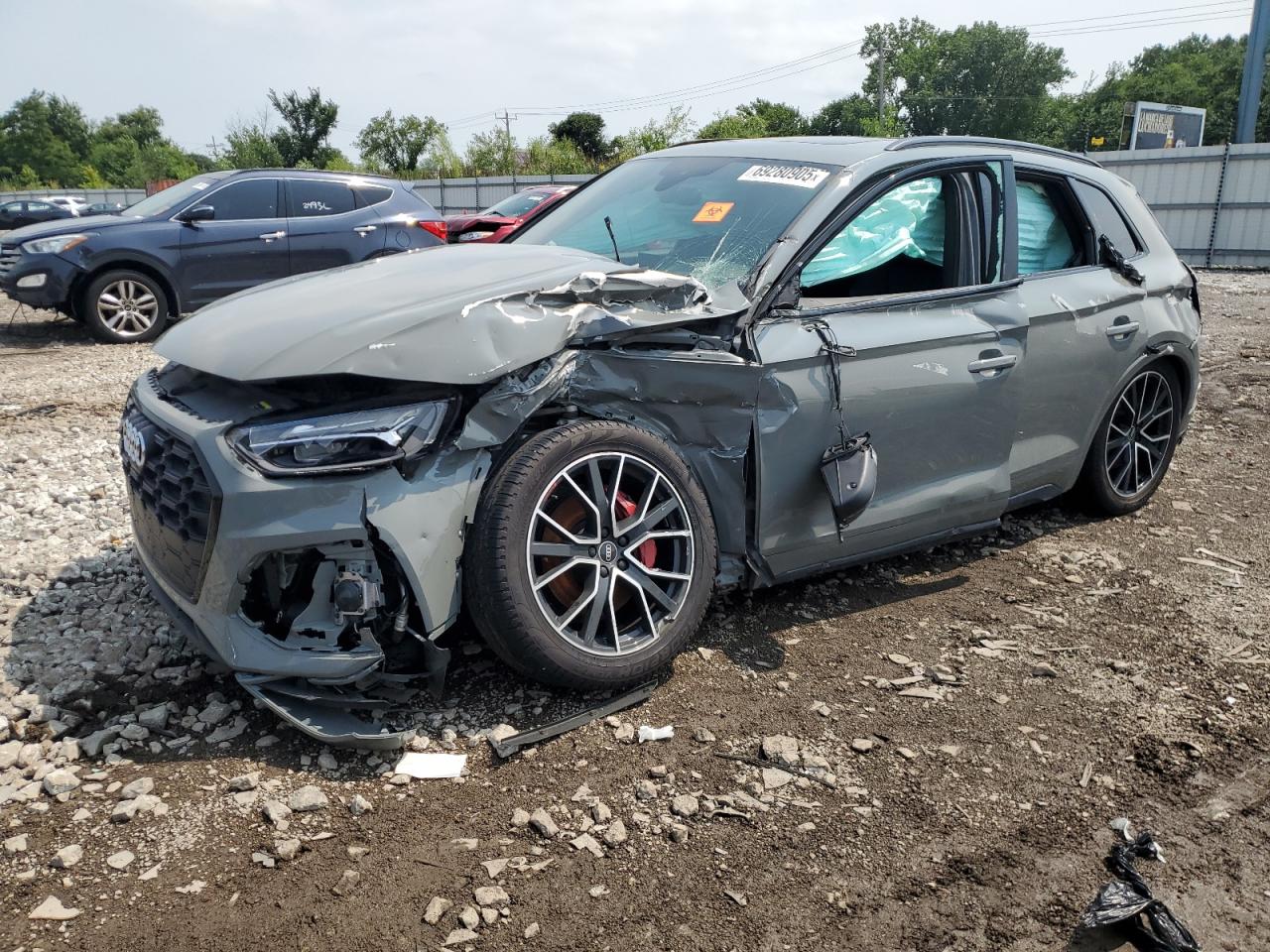 Audi sq5 premiu WA1B4AFYXM2017425