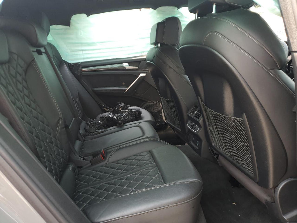 Audi sq5 premiu WA1B4AFYXM2017425