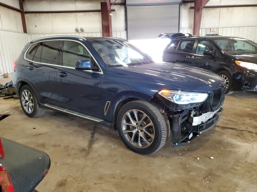 Bmw x5 xdrive4 5UXCR6C53KLL38263