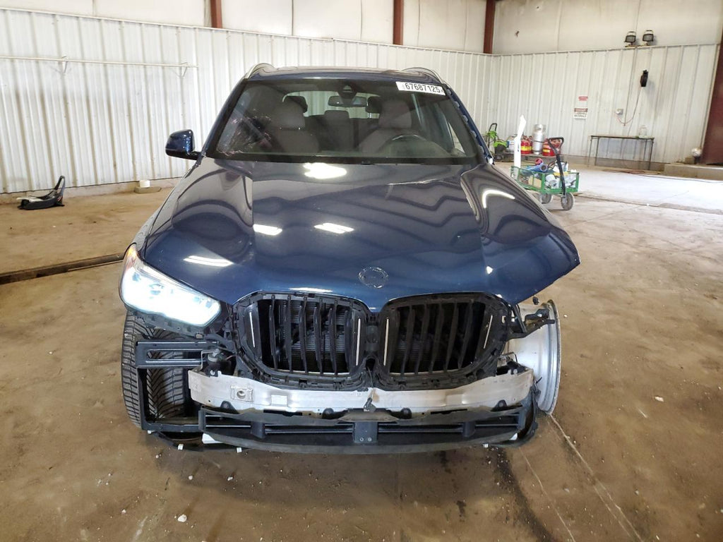 Bmw x5 xdrive4 5UXCR6C53KLL38263