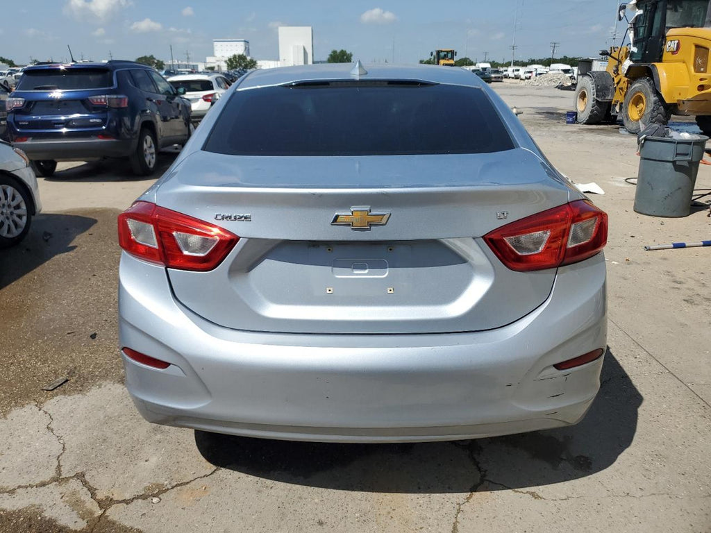 Chevrolet cruze lt 1G1BE5SM5H7177288
