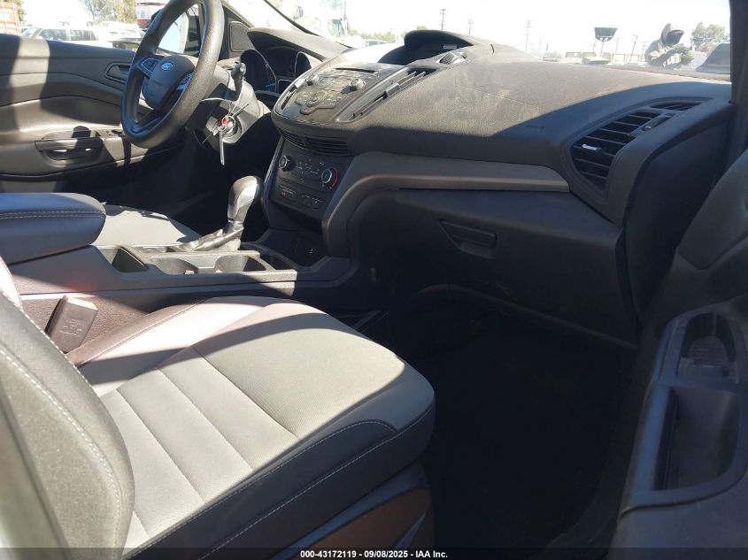 Ford escape s 1FMCU0F79HUC60872