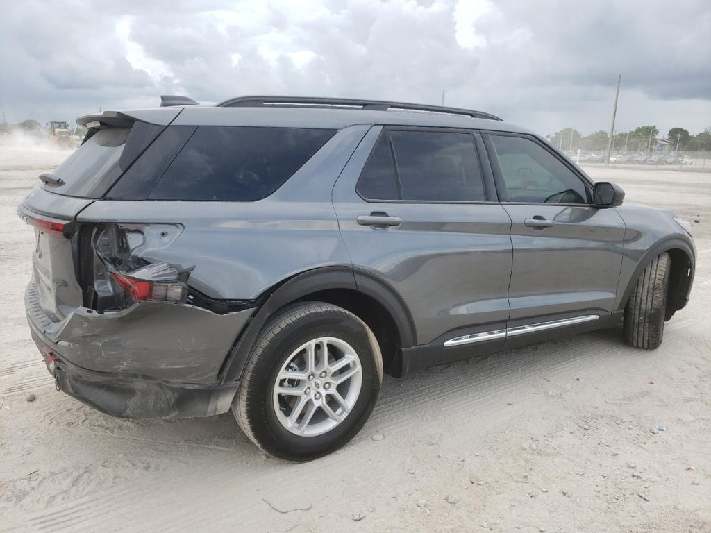 Ford explorer a 1FMUK7DH8SGB88440