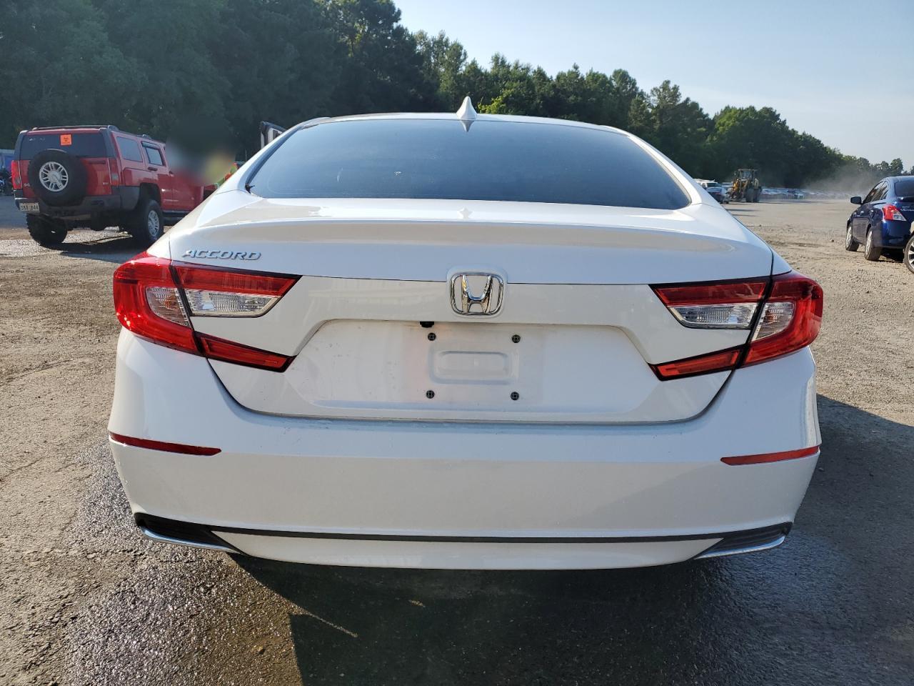 Honda accord lx 1HGCV1F11LA040561