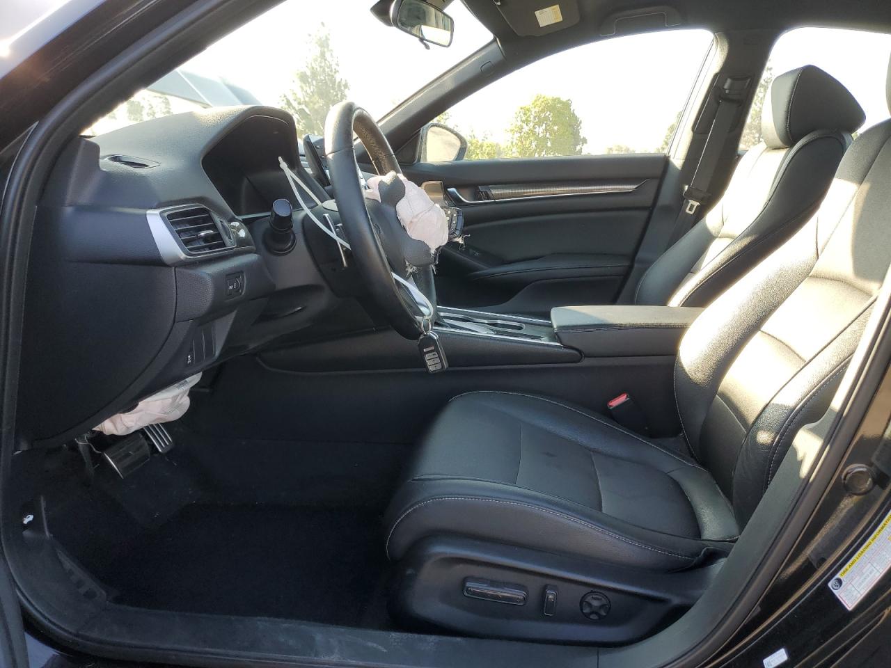 Honda accord spo 1HGCV1F34KA002533