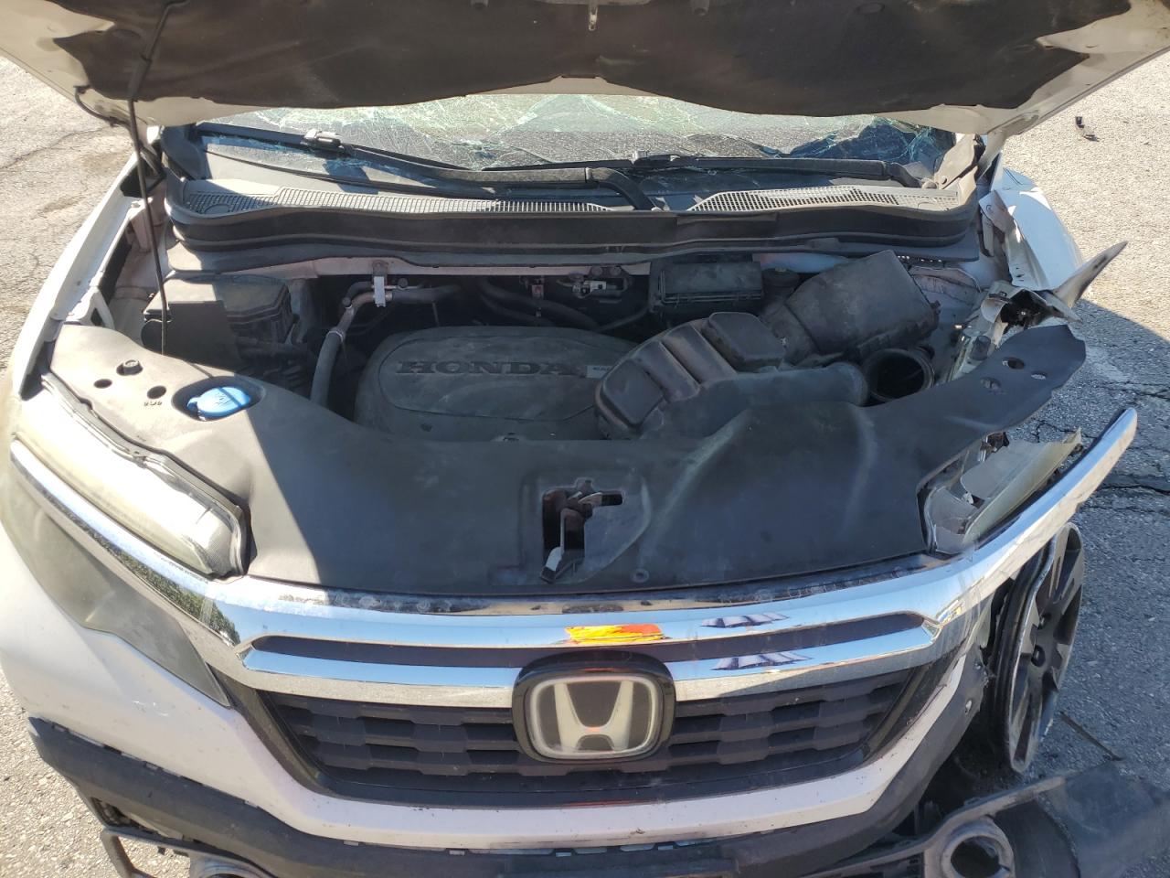 Honda ridgeline 5FPYK3F71HB034892