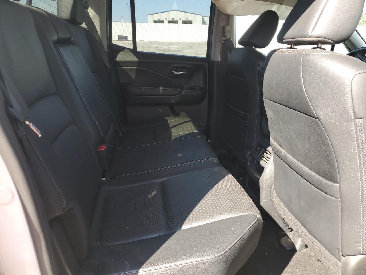 Honda ridgeline 5FPYK3F71HB034892