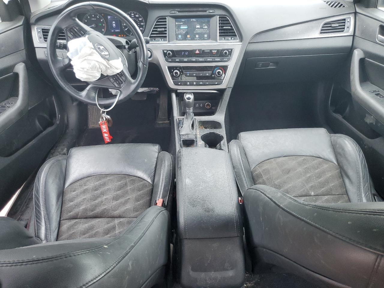 Hyundai sonata sport 5NPE34AF6HH532598