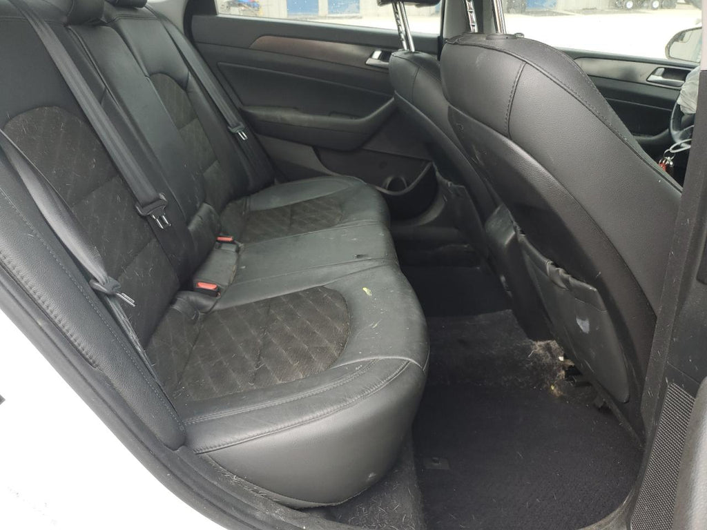 Hyundai sonata sport 5NPE34AF6HH532598