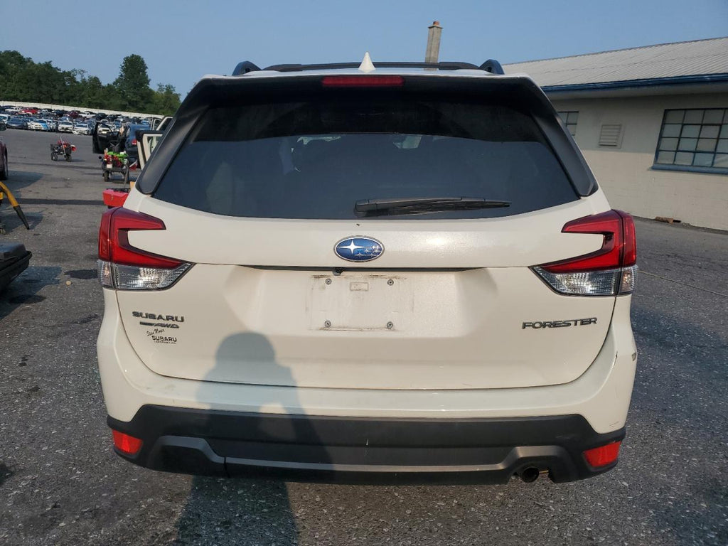 Subaru forester p JF2SKAEC2NH461738