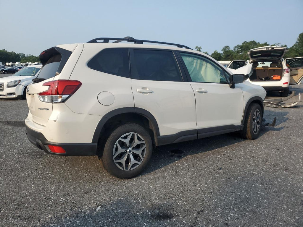 Subaru forester p JF2SKAEC2NH461738