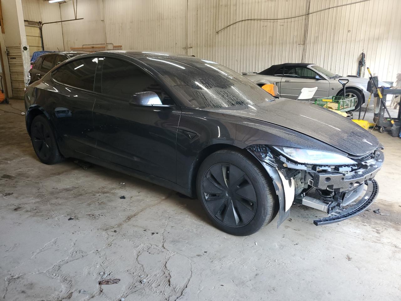 Tesla model 3 5YJ3E1EBXSF929759