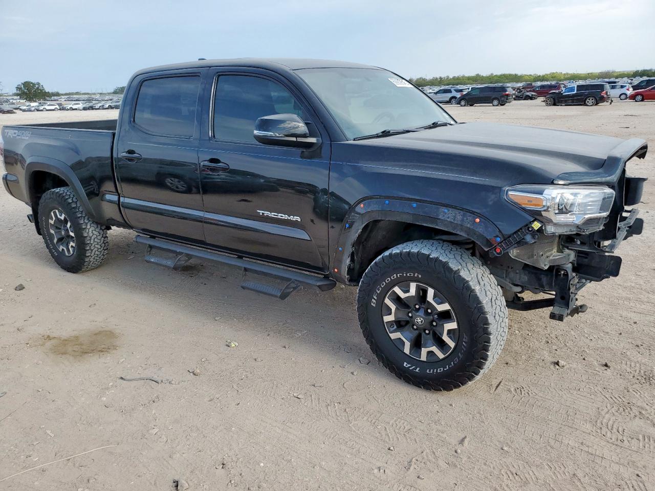 Toyota tacoma dou 5TFDZ5BN9HX020134