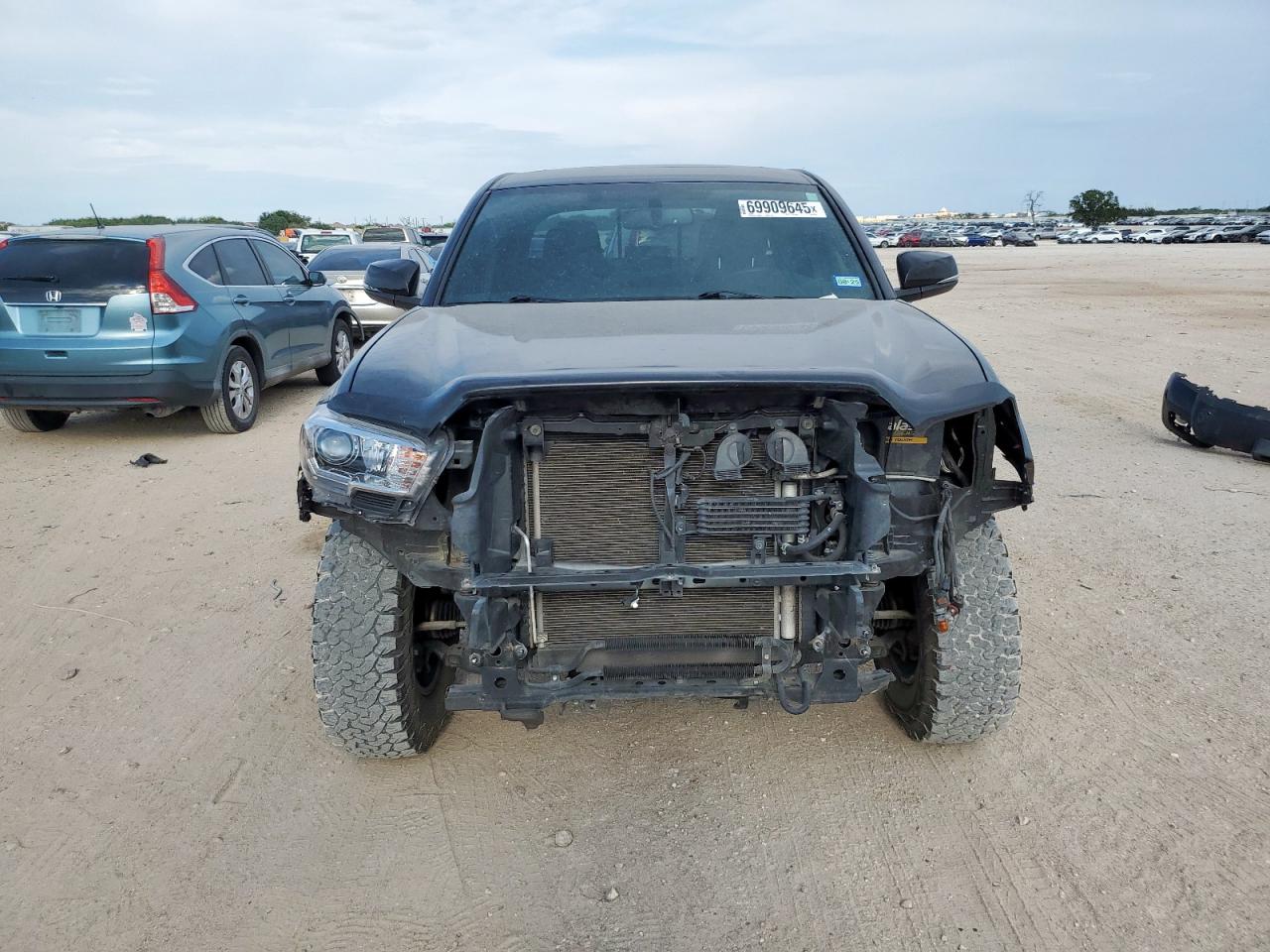 Toyota tacoma dou 5TFDZ5BN9HX020134