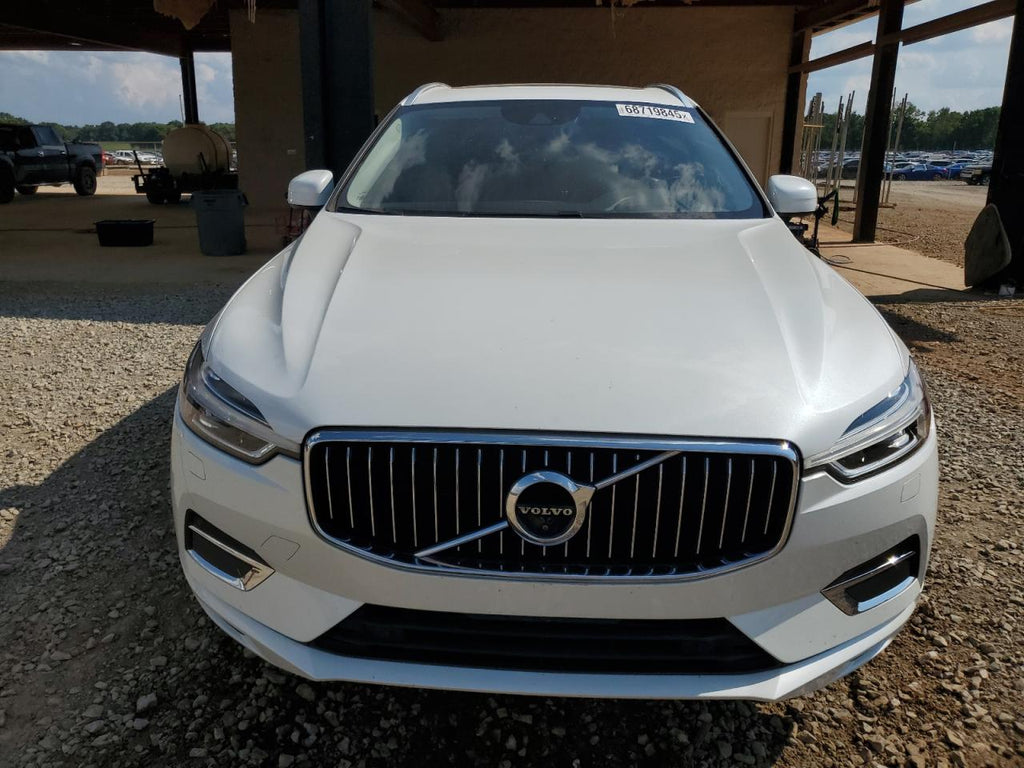 Volvo xc60 t5 in LYV102DL7KB264178