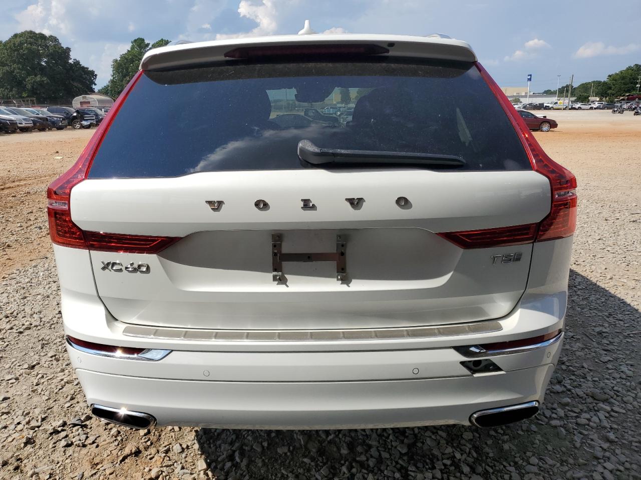 Volvo xc60 t5 in LYV102DL7KB264178